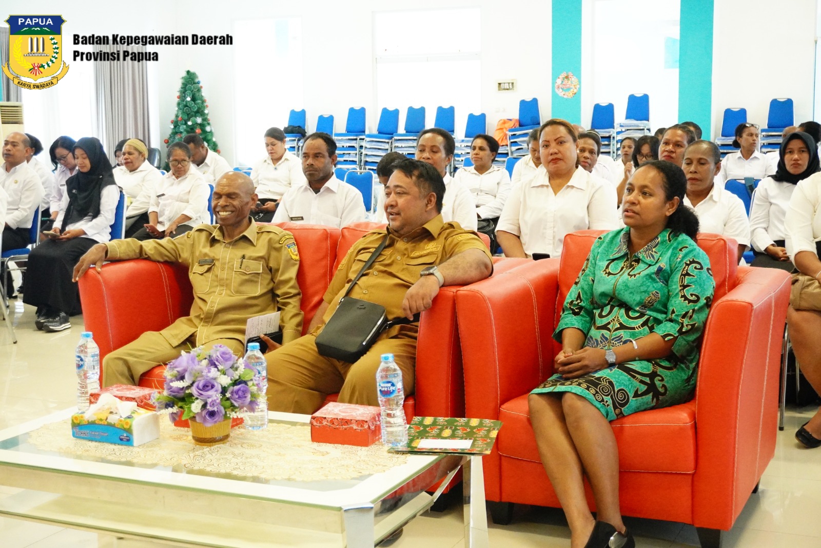 Penyerahan SK CPNS TH K-2 Provinnsi Papua Yang dialihkan sebagai CPNS dilingkungan Pemerintah Provinsi Papua Pegunungan 